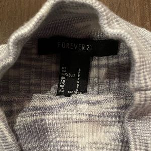 Forever 21 heather knit mock neck top